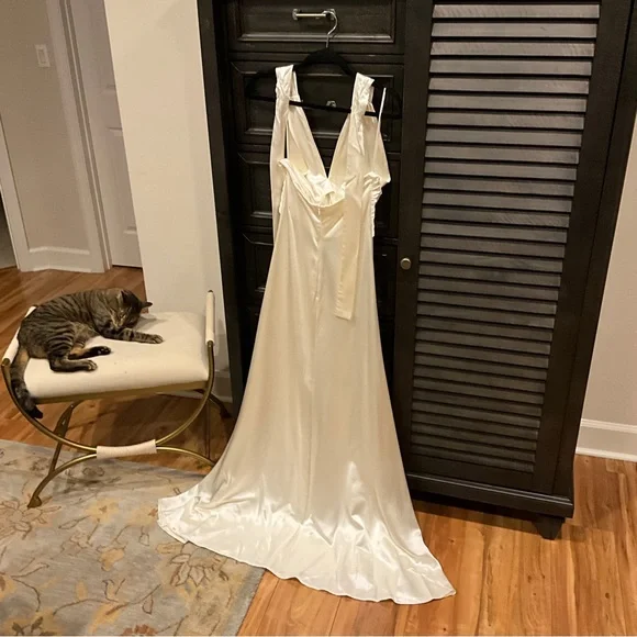 Reformation Viera brand new size 0 Bridal Wedding Silk Gown halter top Ivory - Picture 10 of 14